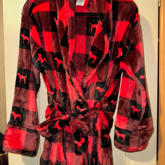 PINK Victoria's Secret Other - Victoria’s Secret PINK robe M